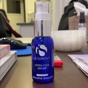iS Clinical Hydra-Cool Serum